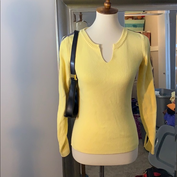 Tommy Hilfiger Sweaters - Vintage Tommy Hilfiger sweater